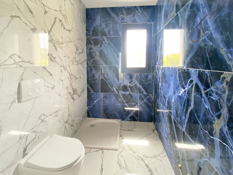 MAISON NEUVE, PISCINE, GRIMAUD