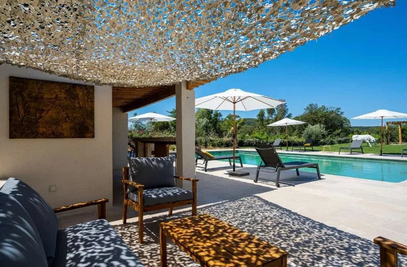 PROPRIÉTÉ D'EXCEPTION AUX PORTES DE SAINT-TROPEZ