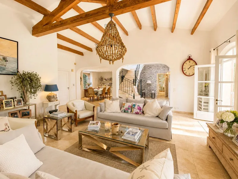 EXCLUSIVITÉ À GRIMAUD – VUE MER – DOMAINE PRIVÉ – GOLF DE BEAUVALLON