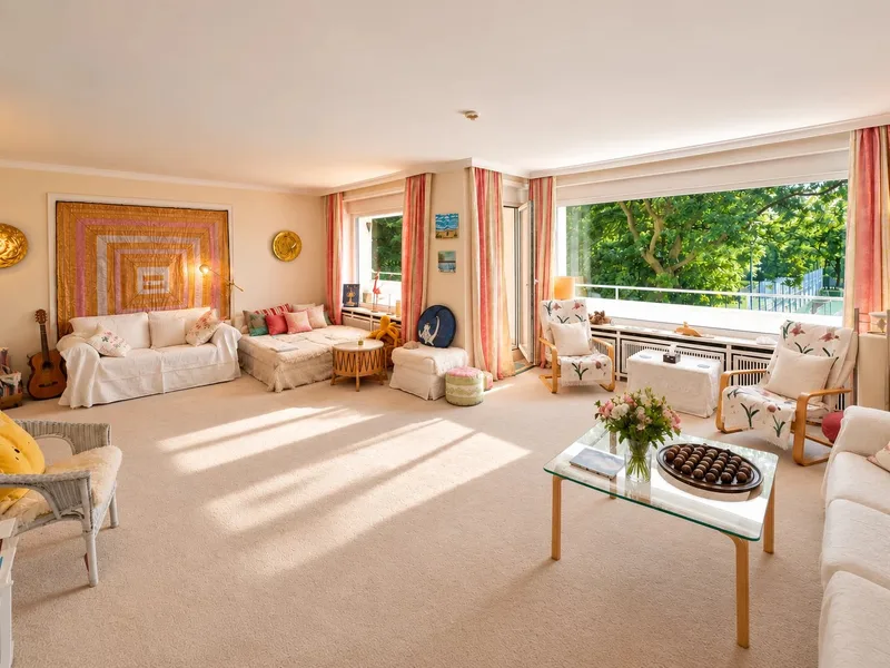 ELEGANT APARTMENT IN OTHMARSCHEN – SOUTH-FACING TERRACE, POOL & SAUNA