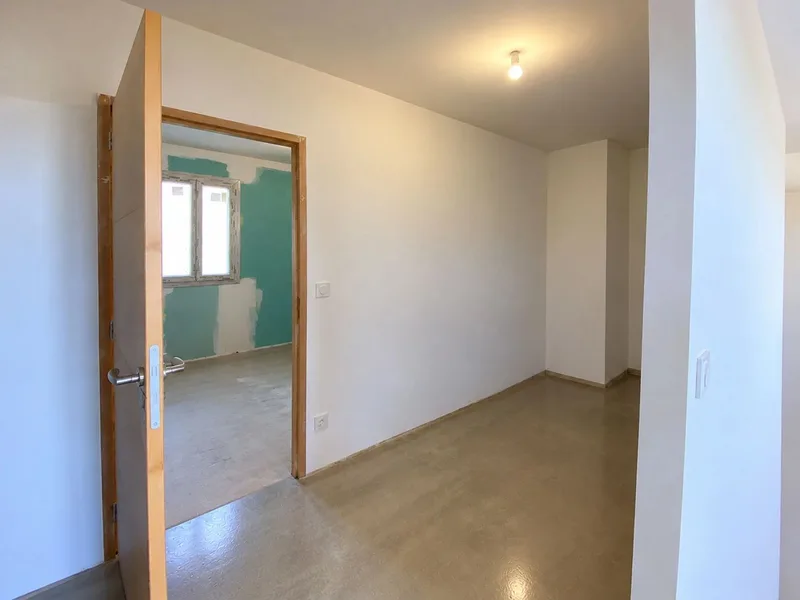 MAISON CONTEMPORAINE À VENDRE À LA CROIX-VALMER – VILLAGE À PIED – APPARTEMENT INDÉPENDANT