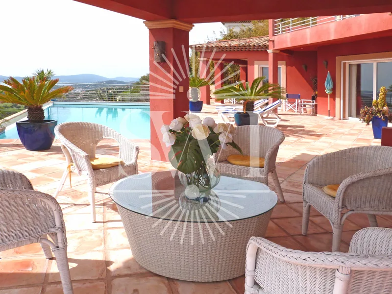 VILLA WITH MAGNIFICENT PANORAMIC SEA VIEW