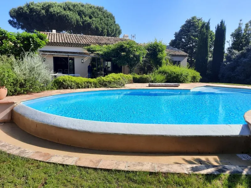 Villa 5 chambres, piscine et jardin