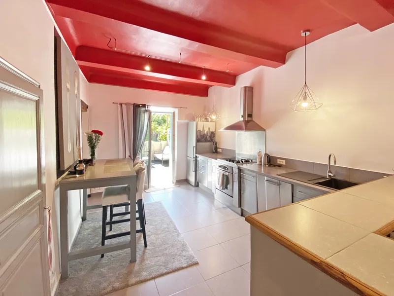 140m2 appartement de luxe avec deux terrasses à une minute du port
