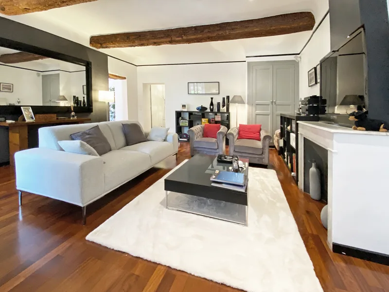 140m2 appartement de luxe avec deux terrasses à une minute du port