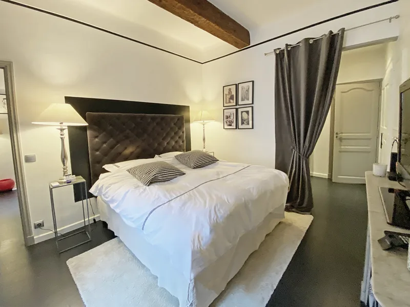 140m2 appartement de luxe avec deux terrasses à une minute du port