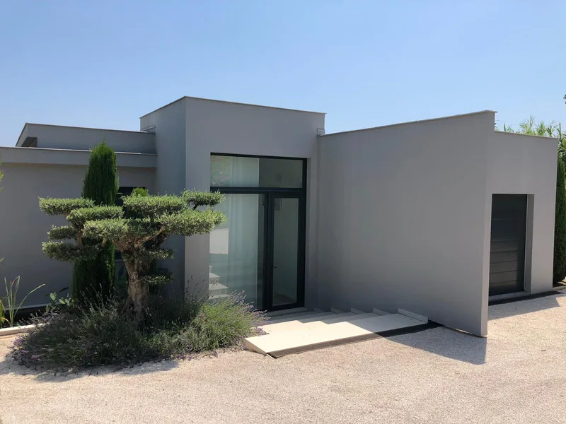 CONTEMPORARY VILLA, PAMPELONNE, SEA VIEW