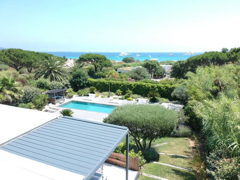 CONTEMPORARY VILLA, PAMPELONNE, SEA VIEW