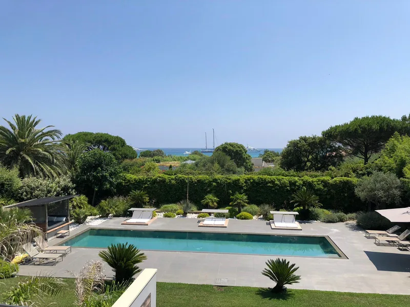 CONTEMPORARY VILLA, PAMPELONNE, SEA VIEW