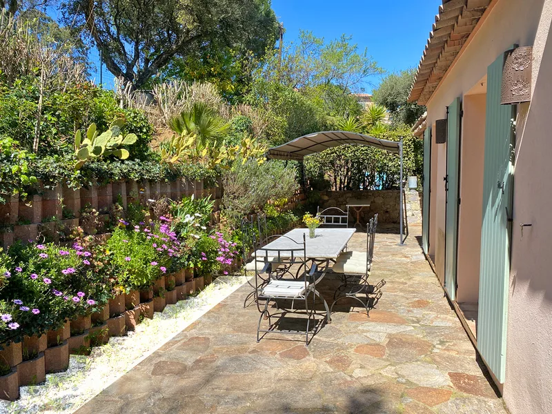 Nice villa in a quiet area, swimming pool
