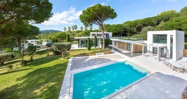 Wunderschönes Anwesen, 2 Villen, 2 Pools, Strandnähe