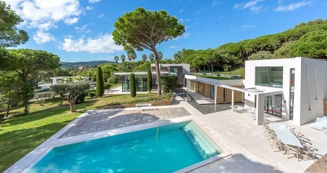 Wunderschönes Anwesen, 2 Villen, 2 Pools, Strandnähe
