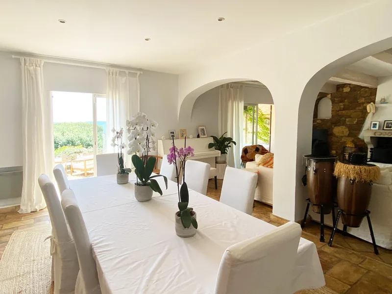 Schöne Villa mit Meerblick, Tennis und Heliport