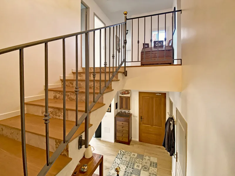 PROPERTY WITH VILLA, POOL AND 3 MAZETS