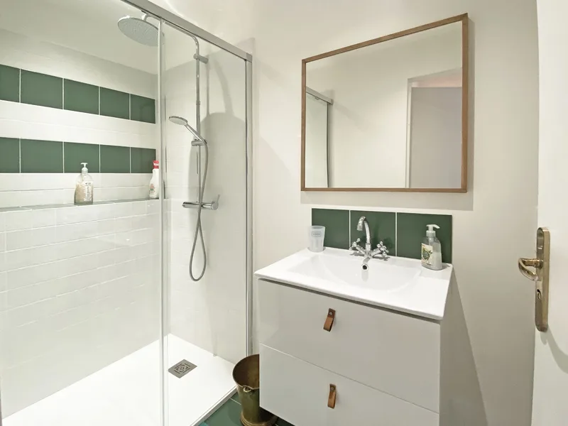 3 BEDROOM HOUSE, CITY CENTER