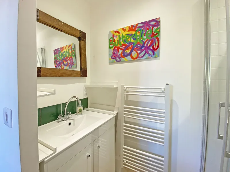 3 BEDROOM HOUSE, CITY CENTER