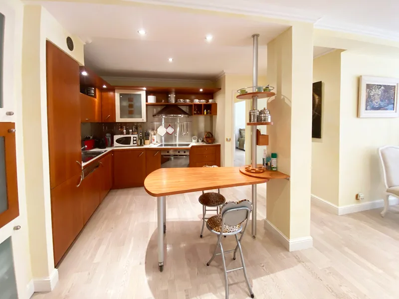 STANDING WOHNUNG IM HERZEN VON ST TROPEZ