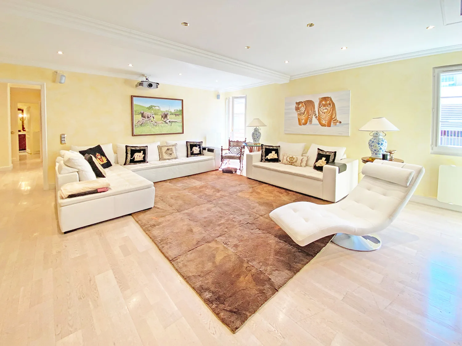STANDING WOHNUNG IM HERZEN VON ST TROPEZ