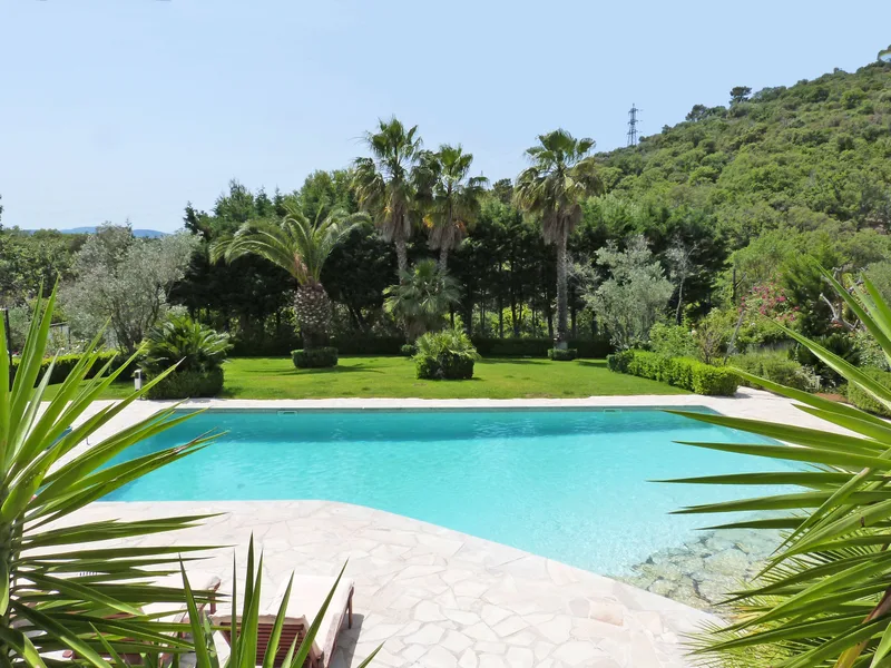 SPACIOUS VILLA, POOL AND COUNTRYSIDE