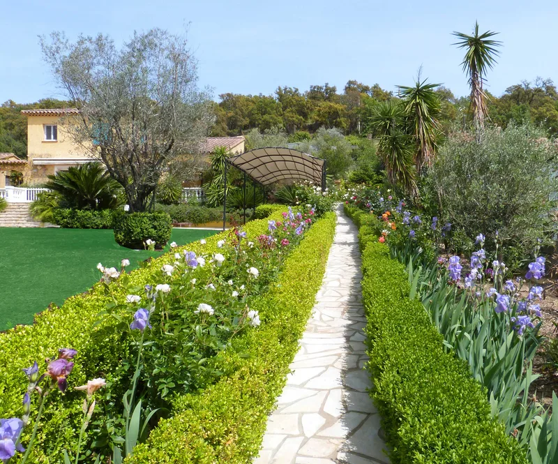SPACIOUS VILLA, POOL AND COUNTRYSIDE