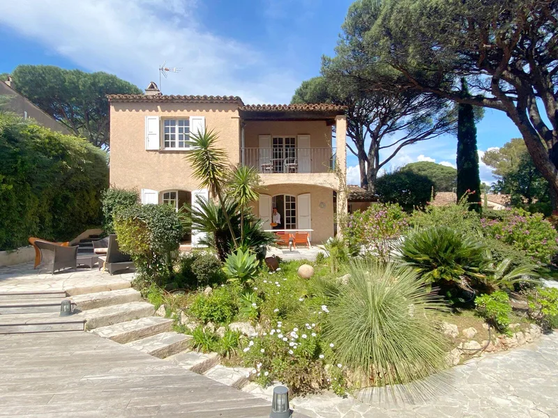 SOLD - CHARMING HOUSE BETWEEN SEA & NATURE