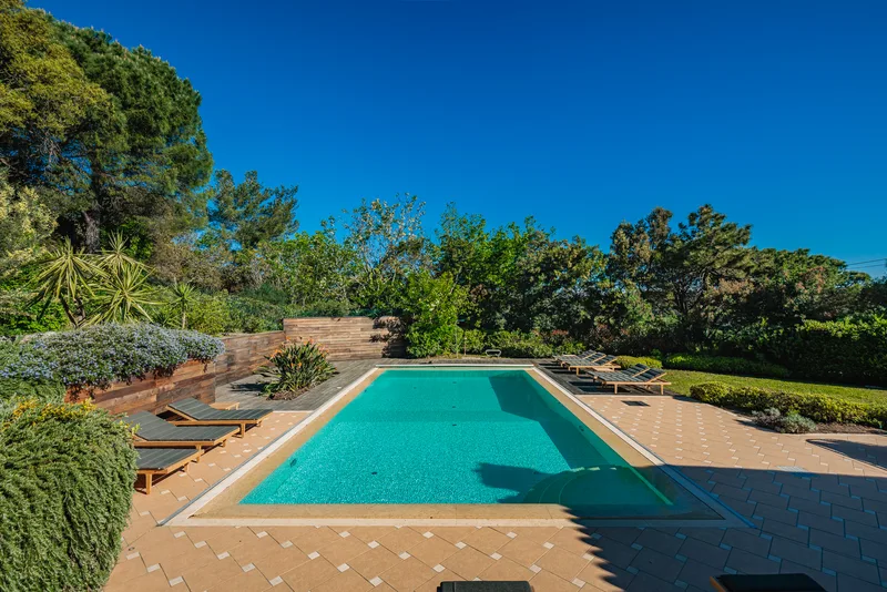 WUNDERSCHÖNES PROVENZALISCHES HAUS, HERVORRAGENDE AUSSTATTUNG, NATUR, POOL