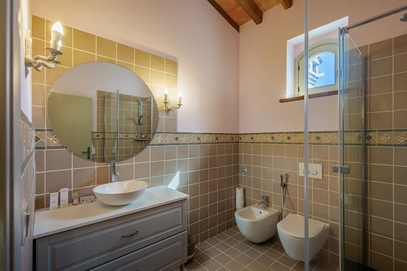 WUNDERSCHÖNES PROVENZALISCHES HAUS, HERVORRAGENDE AUSSTATTUNG, NATUR, POOL
