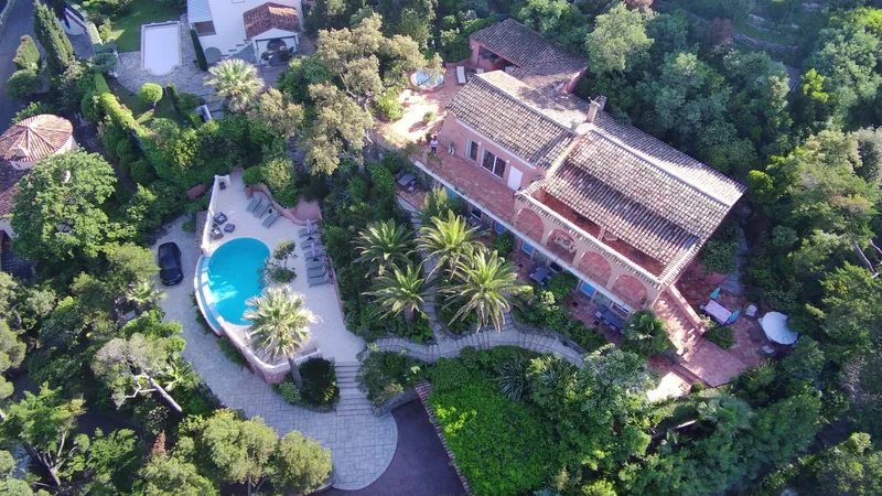  VILLA WITH STUNNING SEA VIEW, CLOSE TO BEACH AND TOWN CENTER