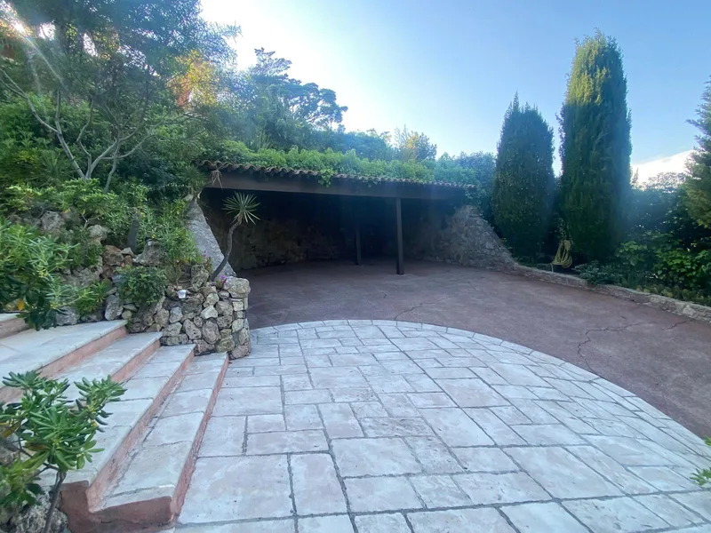  VILLA WITH STUNNING SEA VIEW, CLOSE TO BEACH AND TOWN CENTER