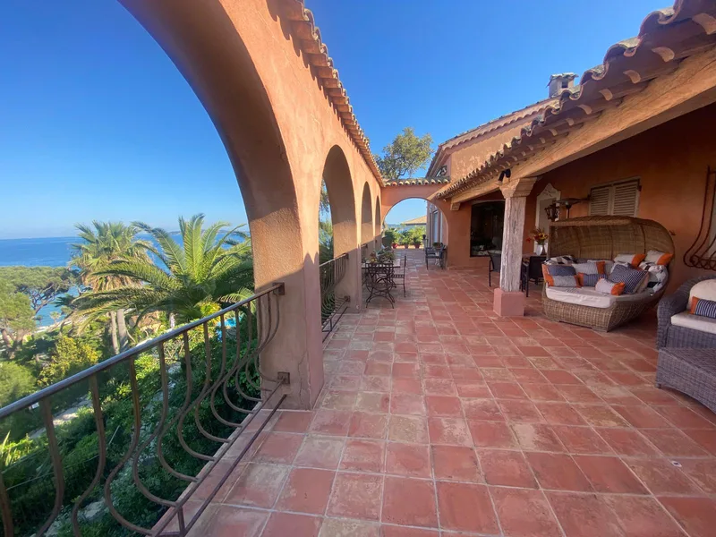  VILLA WITH STUNNING SEA VIEW, CLOSE TO BEACH AND TOWN CENTER