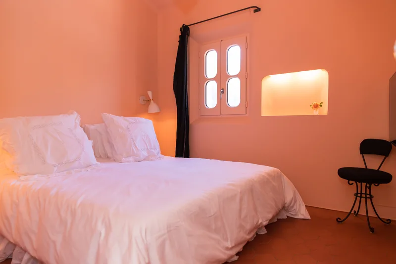 FOR WEEKLY RENT – LUXURY VILLA IN RAMATUELLE, CLOSE TO THE VILLAGE AND PAMPELONNE BEACHES – SLEEPS 12