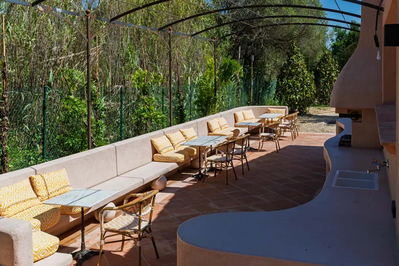 FOR WEEKLY RENT – LUXURY VILLA IN RAMATUELLE, CLOSE TO THE VILLAGE AND PAMPELONNE BEACHES – SLEEPS 12
