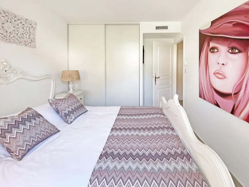 SOLD - HOUSE IN A QUIET LOCATION WITH QUALITY FEATURES