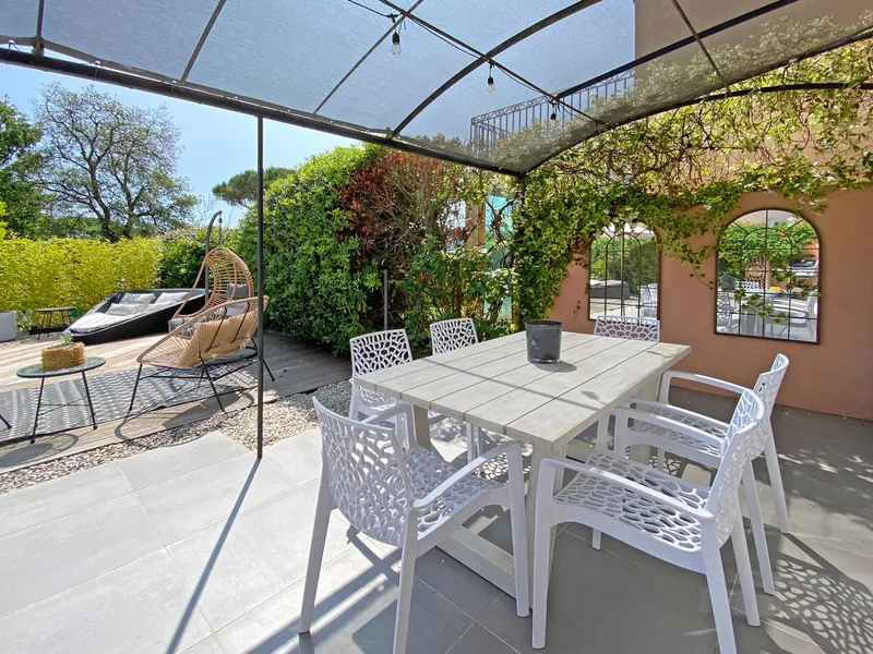 SOLD - HOUSE IN A QUIET LOCATION WITH QUALITY FEATURES