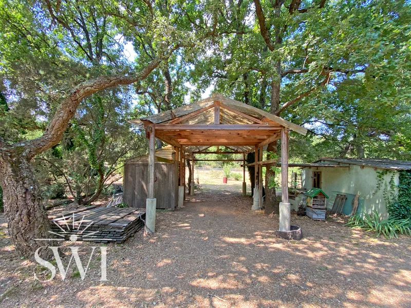  HOUSE WITH POTENTIAL, SEA VIEWS AND EQUESTRIAN FACILITIES