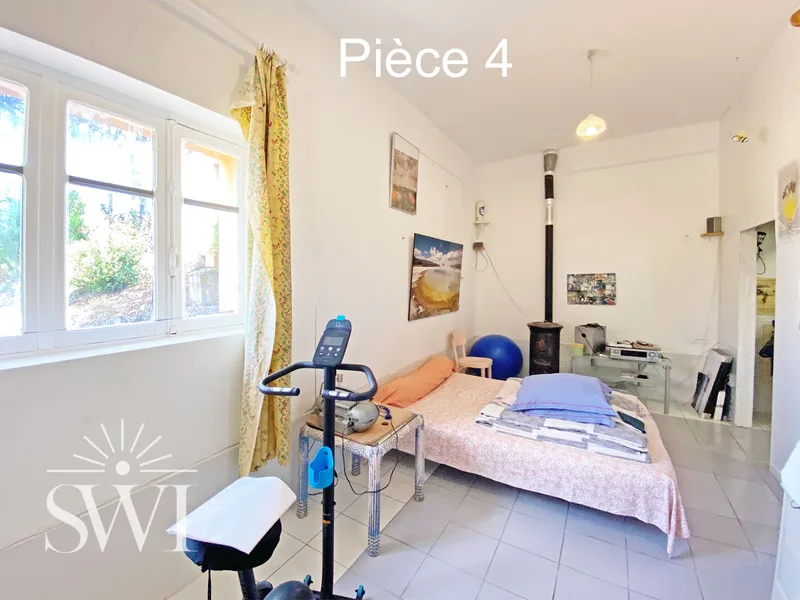  HOUSE WITH POTENTIAL, SEA VIEWS AND EQUESTRIAN FACILITIES