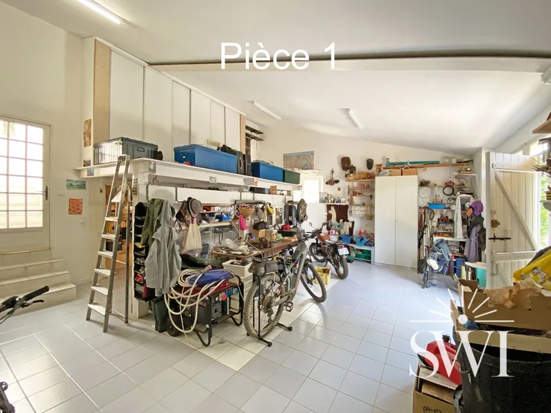  HOUSE WITH POTENTIAL, SEA VIEWS AND EQUESTRIAN FACILITIES