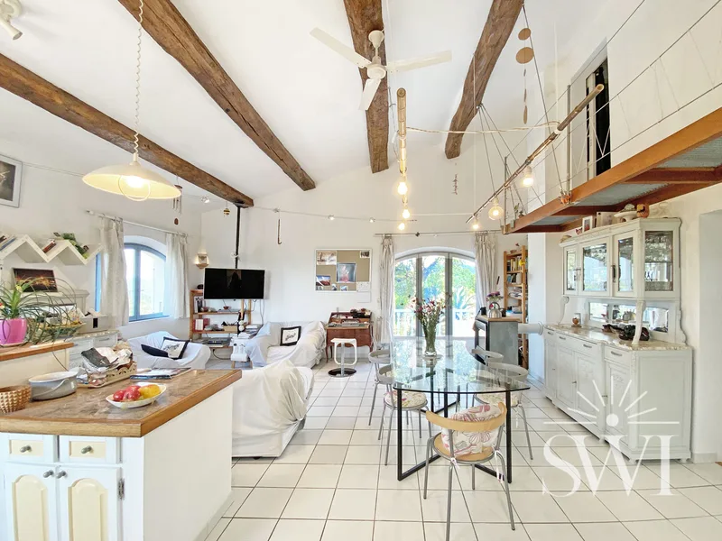  HOUSE WITH POTENTIAL, SEA VIEWS AND EQUESTRIAN FACILITIES