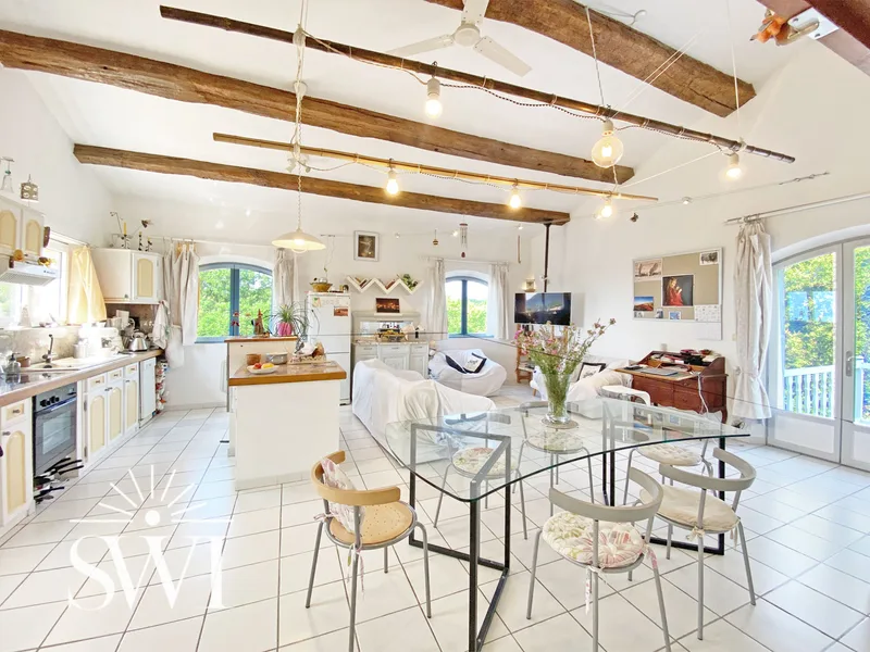  HOUSE WITH POTENTIAL, SEA VIEWS AND EQUESTRIAN FACILITIES