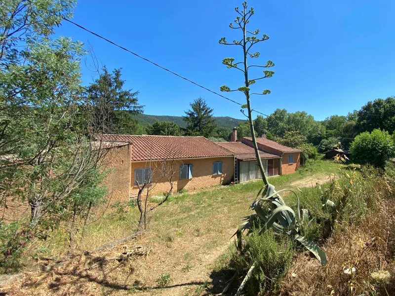 HOUSE TO RENOVATE, POOL, COUNTRYSIDE