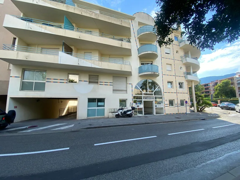 CHARMING APARTMENT WITH BALCONY - CAVALAIRE CENTRE