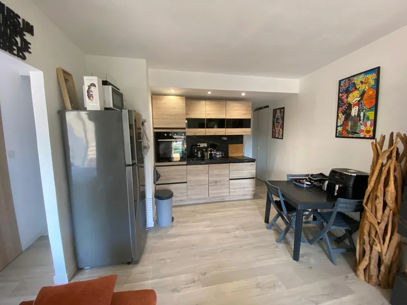 CHARMING APARTMENT WITH BALCONY - CAVALAIRE CENTRE