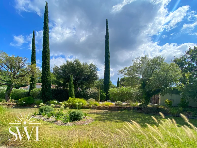 HIGH-QUALITY VILLA WITH HEATED POOL – GULF OF SAINT-TROPEZ