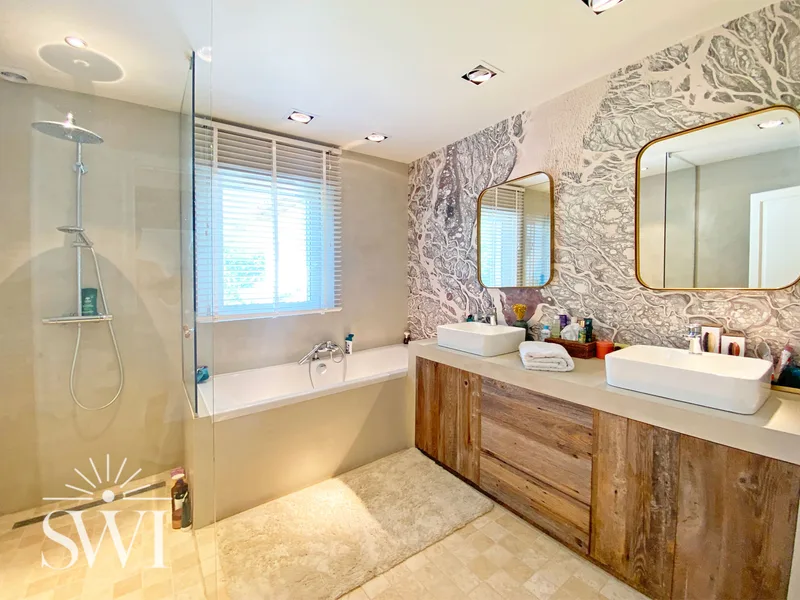 HIGH-QUALITY VILLA WITH HEATED POOL – GULF OF SAINT-TROPEZ