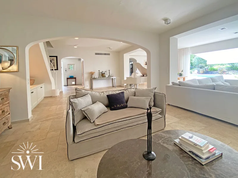 HIGH-QUALITY VILLA WITH HEATED POOL – GULF OF SAINT-TROPEZ