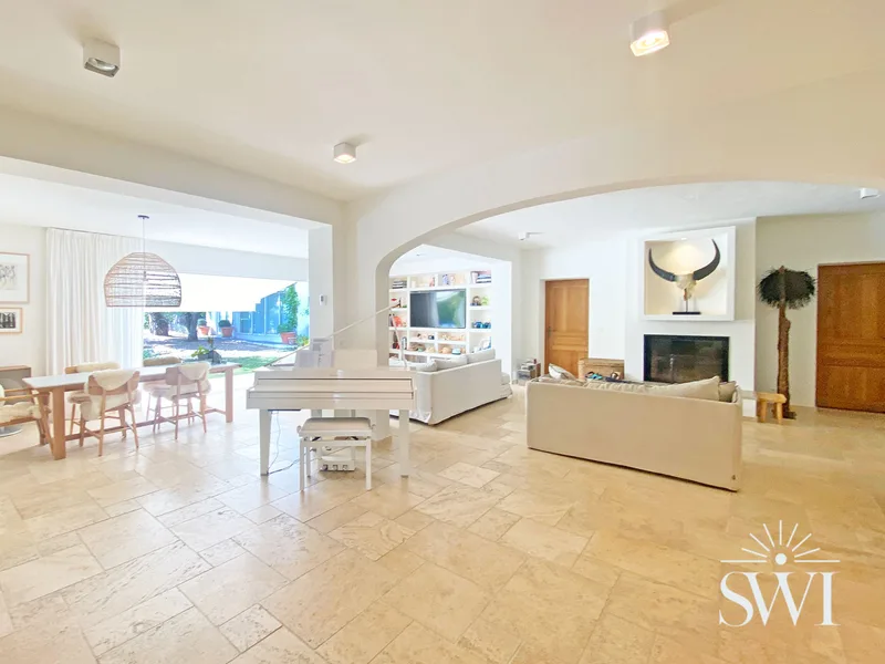 HIGH-QUALITY VILLA WITH HEATED POOL – GULF OF SAINT-TROPEZ