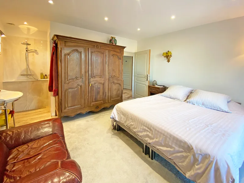HOUSE IN A QUIET AREA - WALKING DISTANCE TO LA NARTELLE BEACH