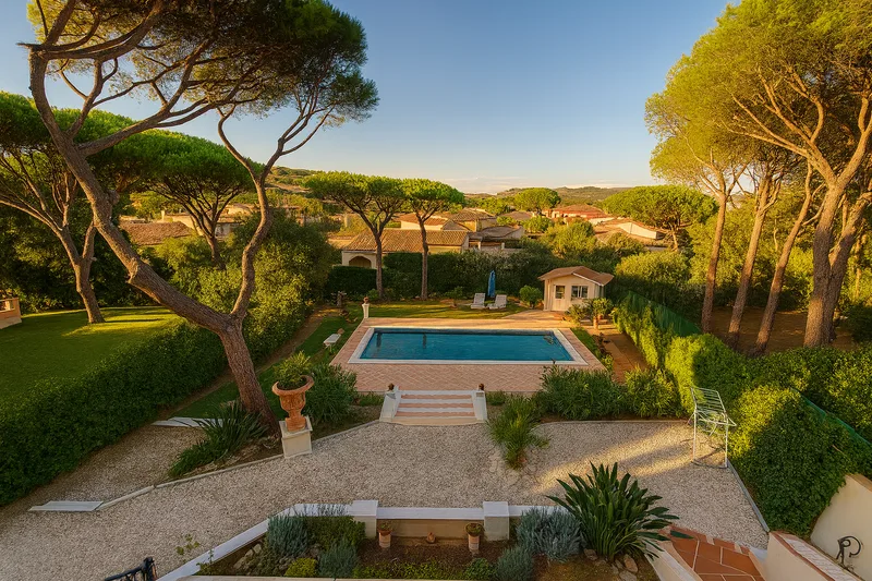 HOUSE IN A QUIET AREA - WALKING DISTANCE TO LA NARTELLE BEACH