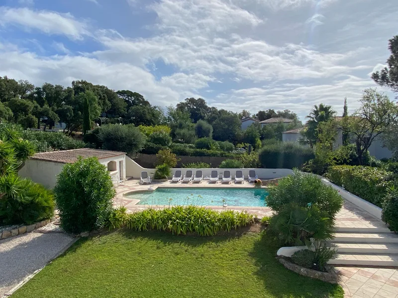 EXCLUSIVE LISTING – PROVENÇAL BASTIDE IN GRIMAUD, NEAR THE BEACH