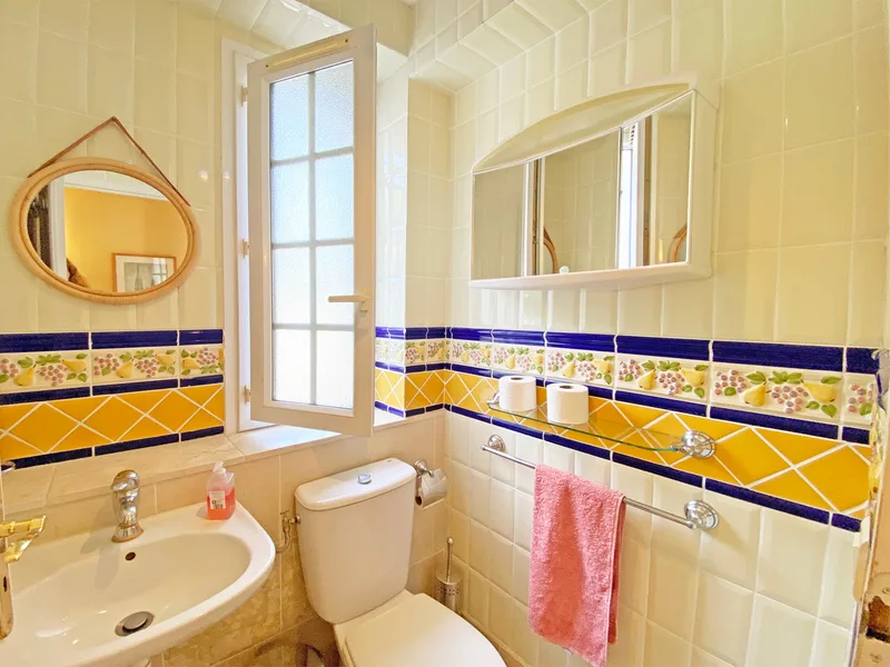 EXCLUSIVE LISTING – PROVENÇAL BASTIDE IN GRIMAUD, NEAR THE BEACH